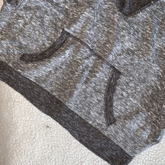 Derek Heart Black Gray Marled Cropped Hoodie — Large - Picture 4 of 7